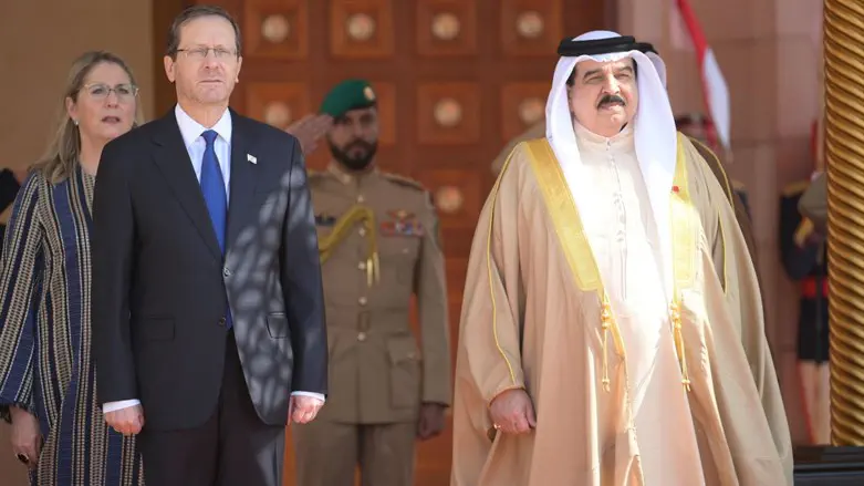 Herzog with the King of Bahrain