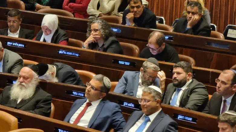 MKs Gafni and Porush bow heads during Ohana's speech