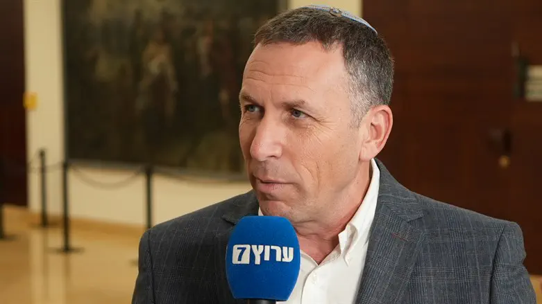 MK Matan Kahana