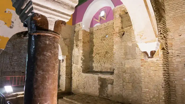 A 14th-century synagogue Utrera was unearthed by archeologists in Spain