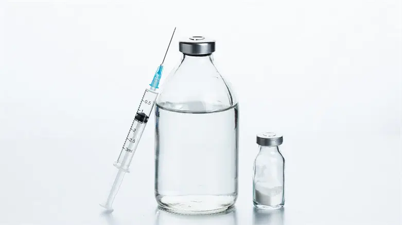 Vaccine kit
