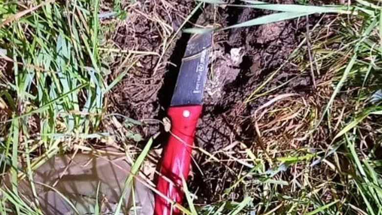 The knife that was found in the possession of the suspect