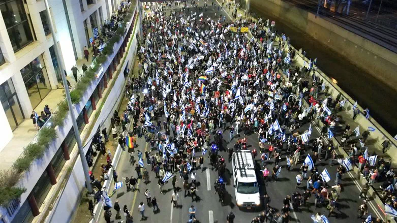 The protest on Ayalon Highway