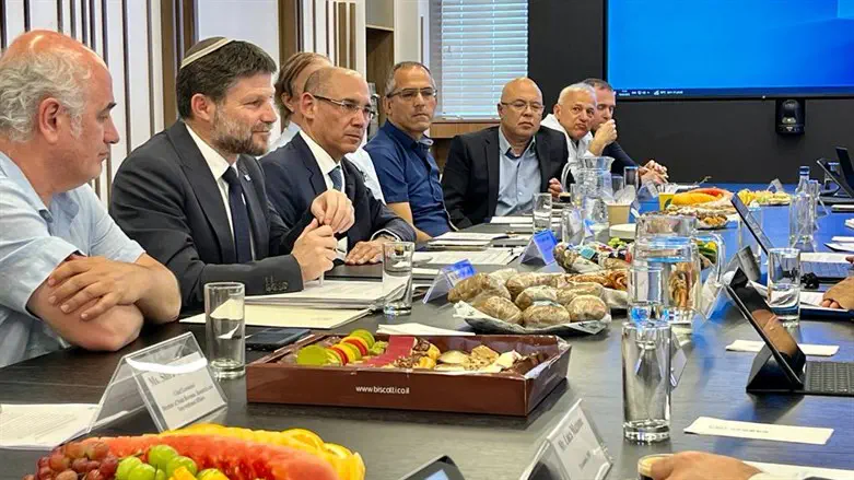 Finance minister with Bank of Israel Governor Prof. Amir Yaron