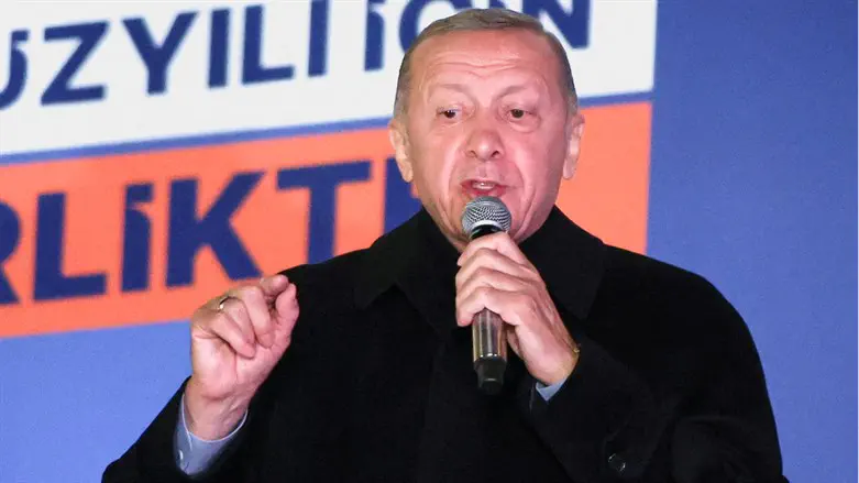 Recep Tayyip Erdogan speaks at AK Party headquarters in Ankara