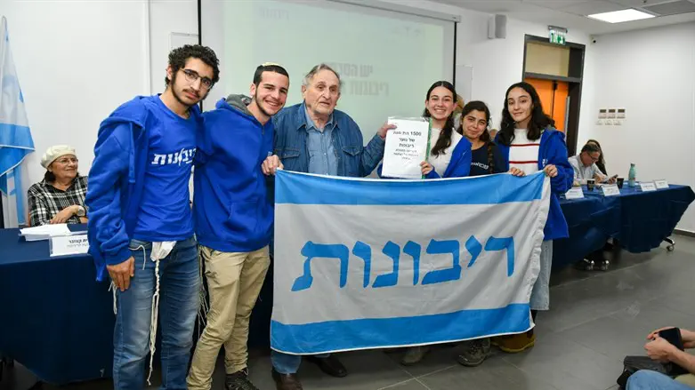 MK Avraham Katz-Oz meets sovereignty movement