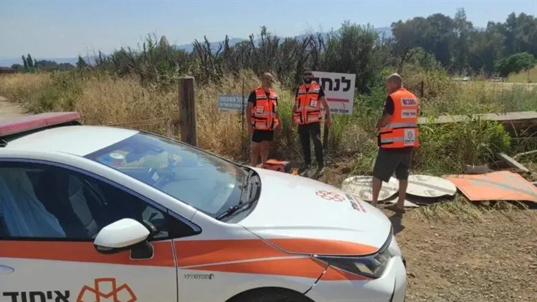 United Hatzalah volunteers responding to an emergency near the Jordan River (ill