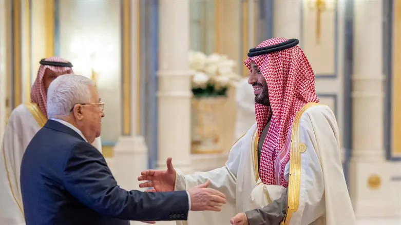 Saudi Crown Prince Mohammed bin Salman with PA Chairman Abbas