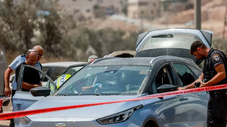 shooting near Hebron