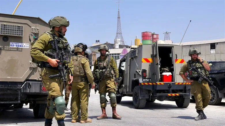 IDF soldiers, Archive