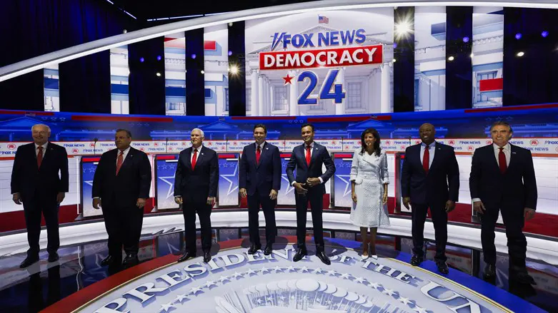 Republican presidential candidates in first debate in Milwaukee