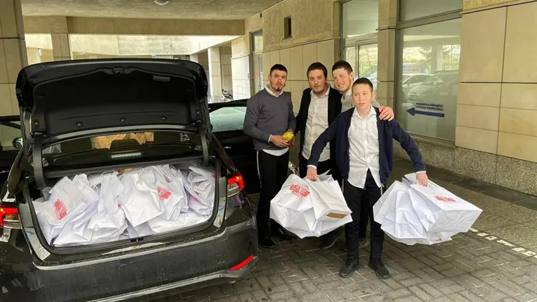 Preparing Rosh Hashanah packages for distribution in Ukraine