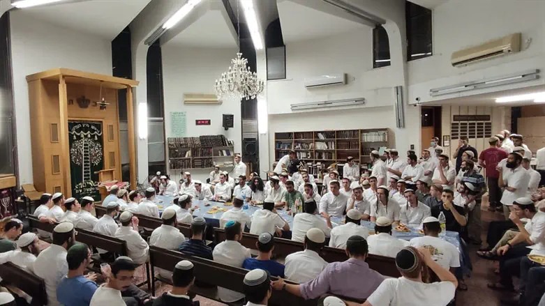 Prayers in Beit El