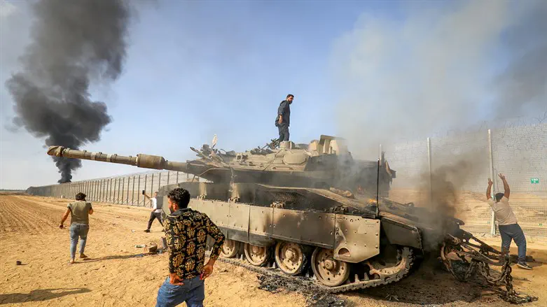 Terrorists on the fence with Israel