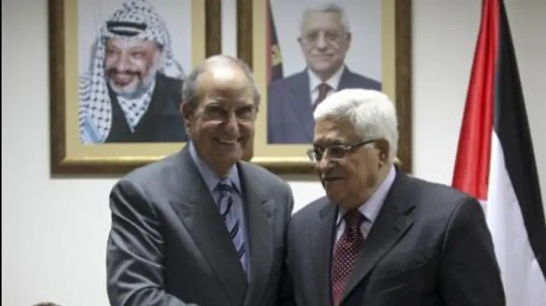 Mitchell and Abbas, with picture of Arafat