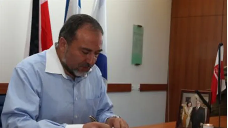 Minister Lieberman