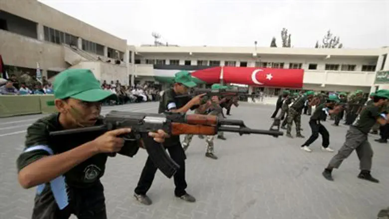 Palestinian Authority children taught to shoo