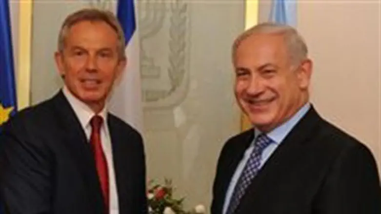 Netanyahu and Blair (file)