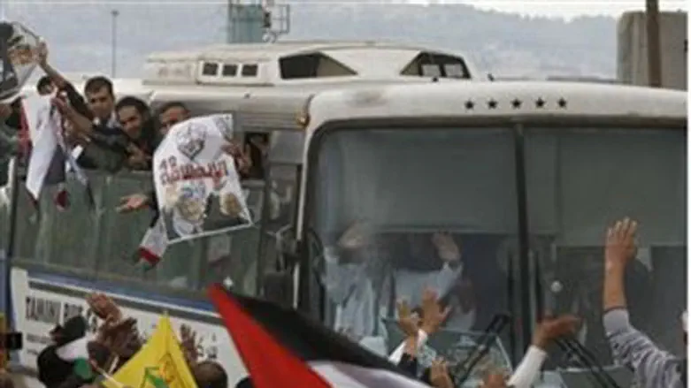 Terrorists are released (archive)