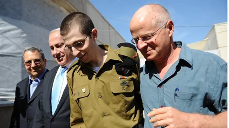 Shalits with Netanyahu and Barak