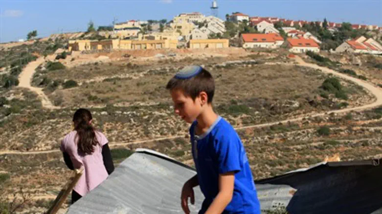 Youth build in Samaria
