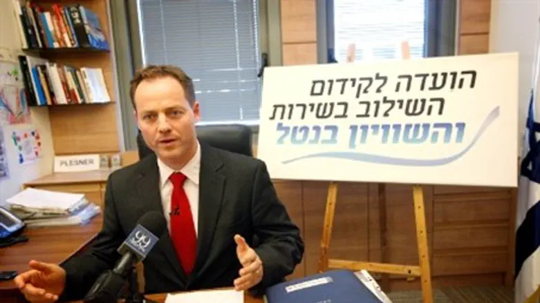 MK Plesner at press conference Wednesday