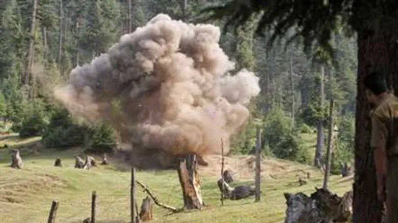 Despite terrorist-police battles, Isralei tou