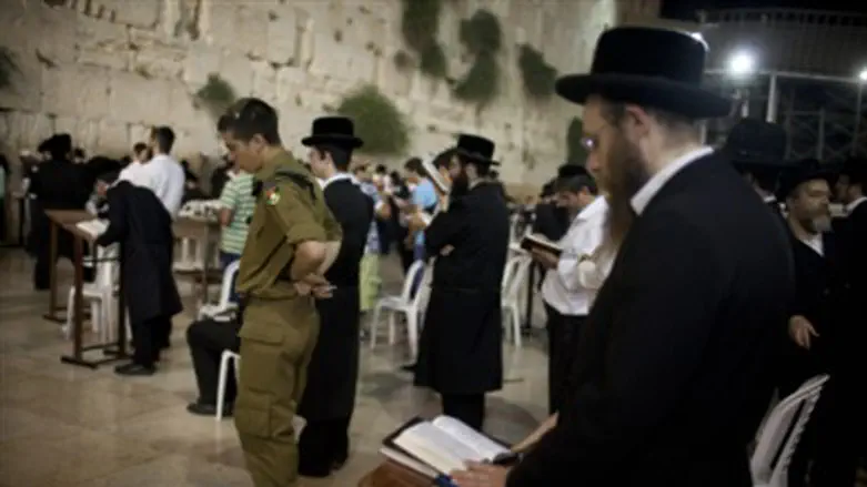 Hareidim, soldier.