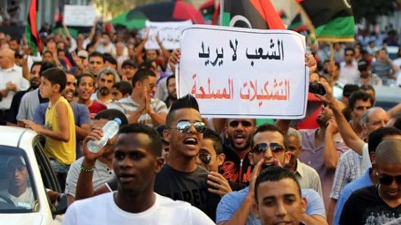 Benghazi residents rebel against the militias