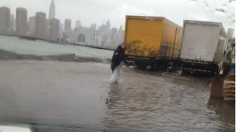 Superstorm Sandy hits New York