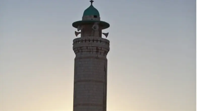 Mosque minaret (illustration)