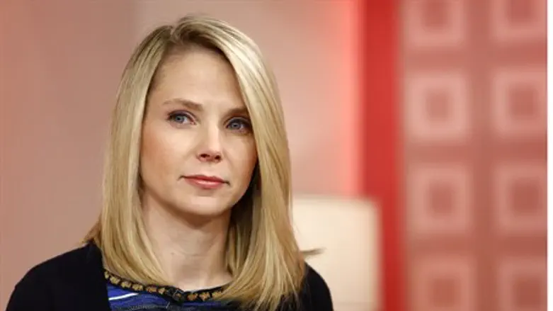 Yahoo CEO Marissa Meyer is trying to oust the
