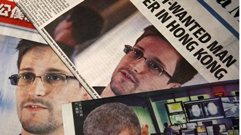 Edward Snowden newspaper articles
