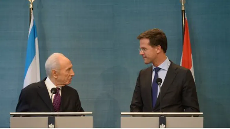 President Shimon Peres and Dutch prime minist