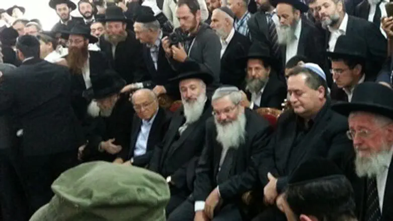 Rabbi Ben Dahan at the mourners tent