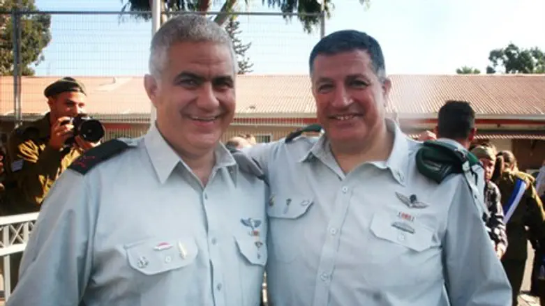 Mordechai, Almoz