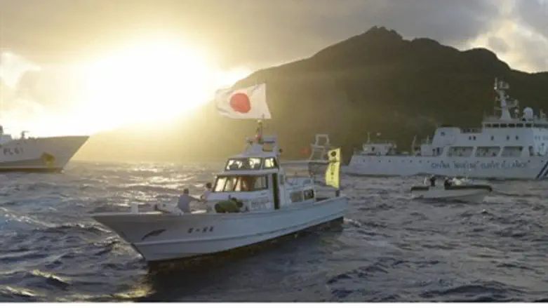 Japanese and Chinese vessels face off at Senk