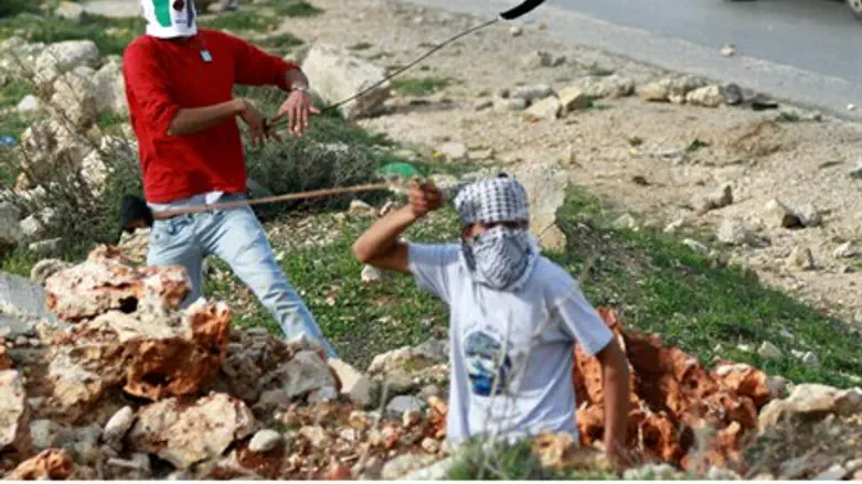 Masked Palestinian Arab teenage terrorists