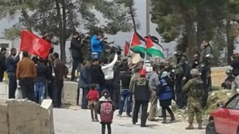 Protesters in front of Hevron's Peace House