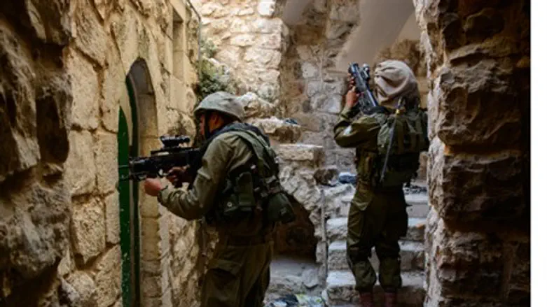 IDF soldiers search for students in Hevron