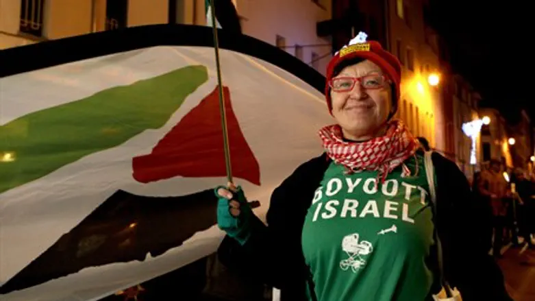 "Racists"? BDS Israel Boycotters