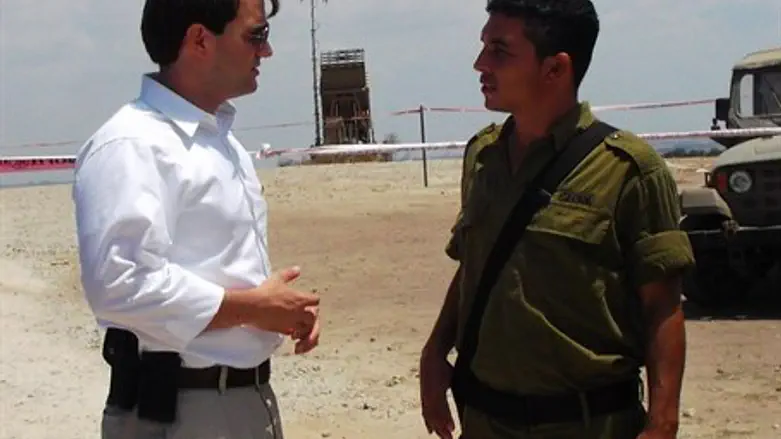 Di Iorio tours Iron Dome battery near Sderot