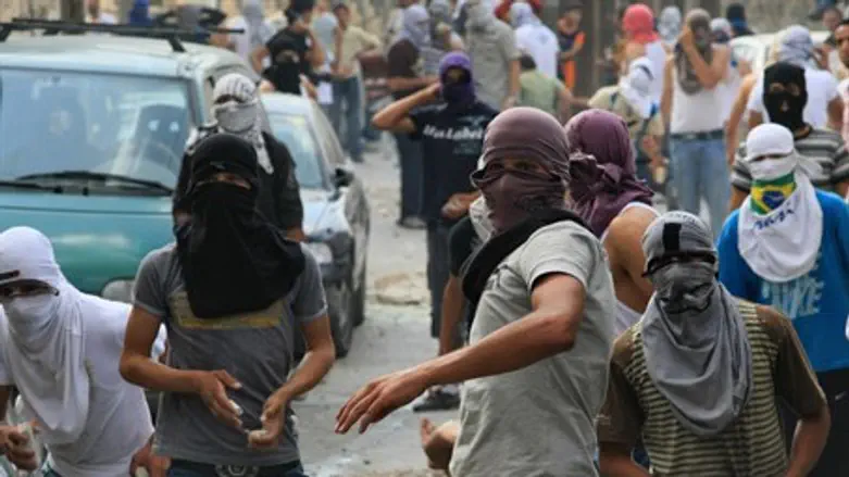 Arab rioters in Jerusalem (file)