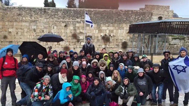 Taglit participants at Kotel