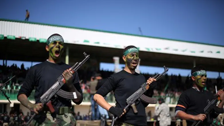 Palestinian youths attend Hamas training camp in Gaza