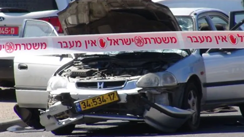 Jerusalem car attack on Border Patrol HQ