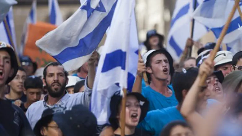 Israelis celebrate Israel's independence (illustrative)