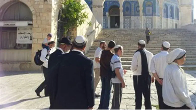 Jews on Temple Mount