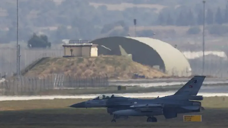 F-16 fighter jet lands at Incirlik air base