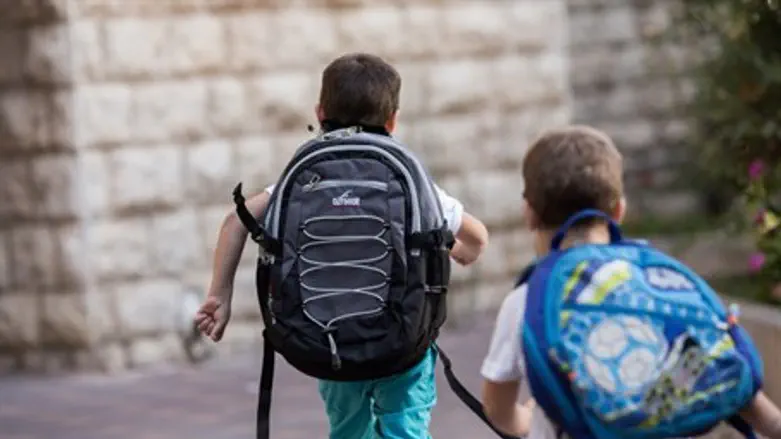 Israeli children get ready to start school (illustrative)
